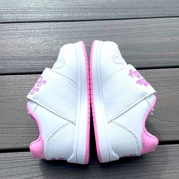 Hello Kitty White Velcro Kids Toddlers Sneakers Shoes Size 6, 7, 8, 12 - Picture 5 of 8